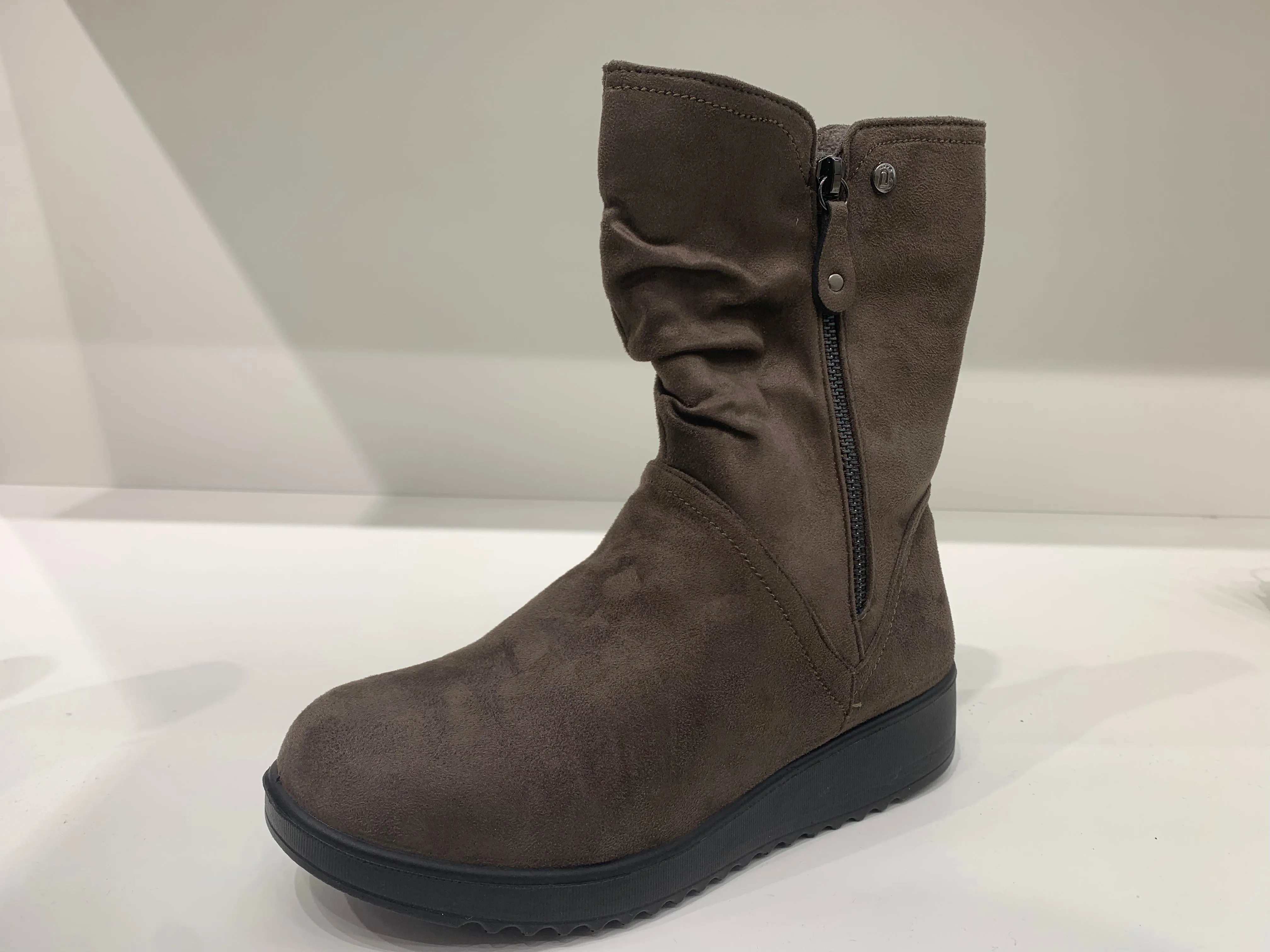 AJH25477 TAUPE