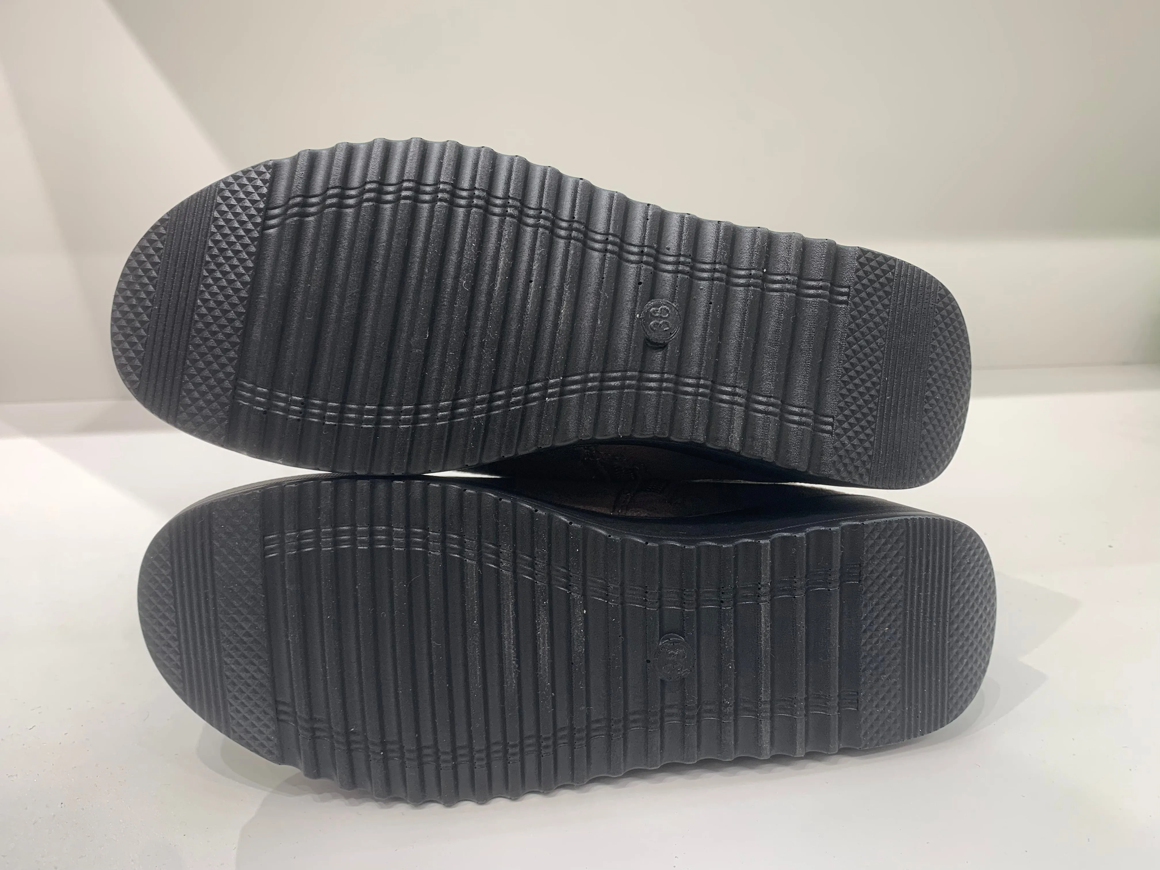 AJH25477 TAUPE