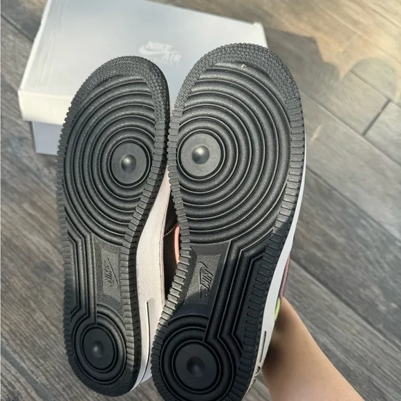 Brand New Nike Air Force 1 “Outline Black” Big Kids Sneakers (K6.5/W8)