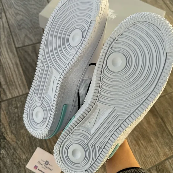 Brand New Nike Air Force 1 React Big Kids Sneakers (GS 5.5Y)
