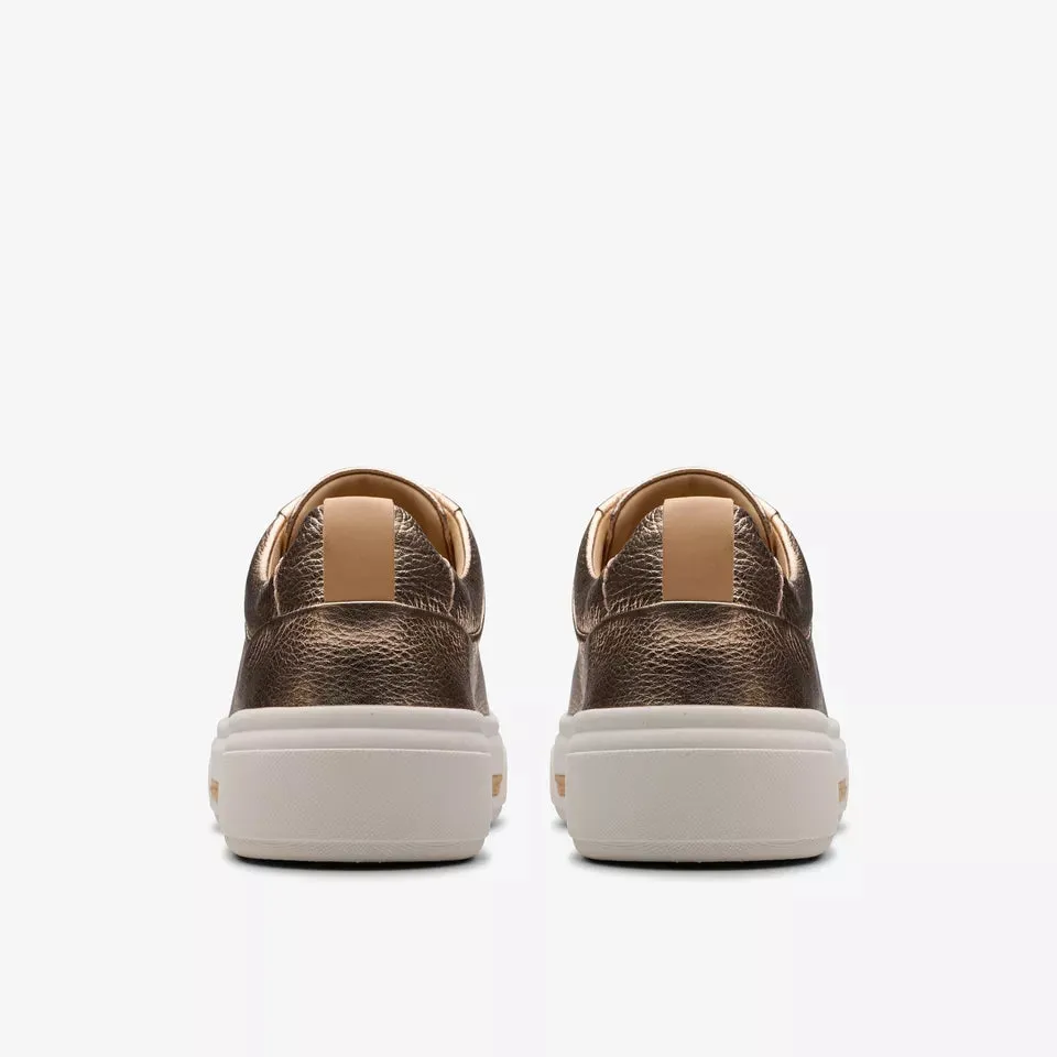 Clarks Women's Hollyhock Walk Copper Metallic 26181357