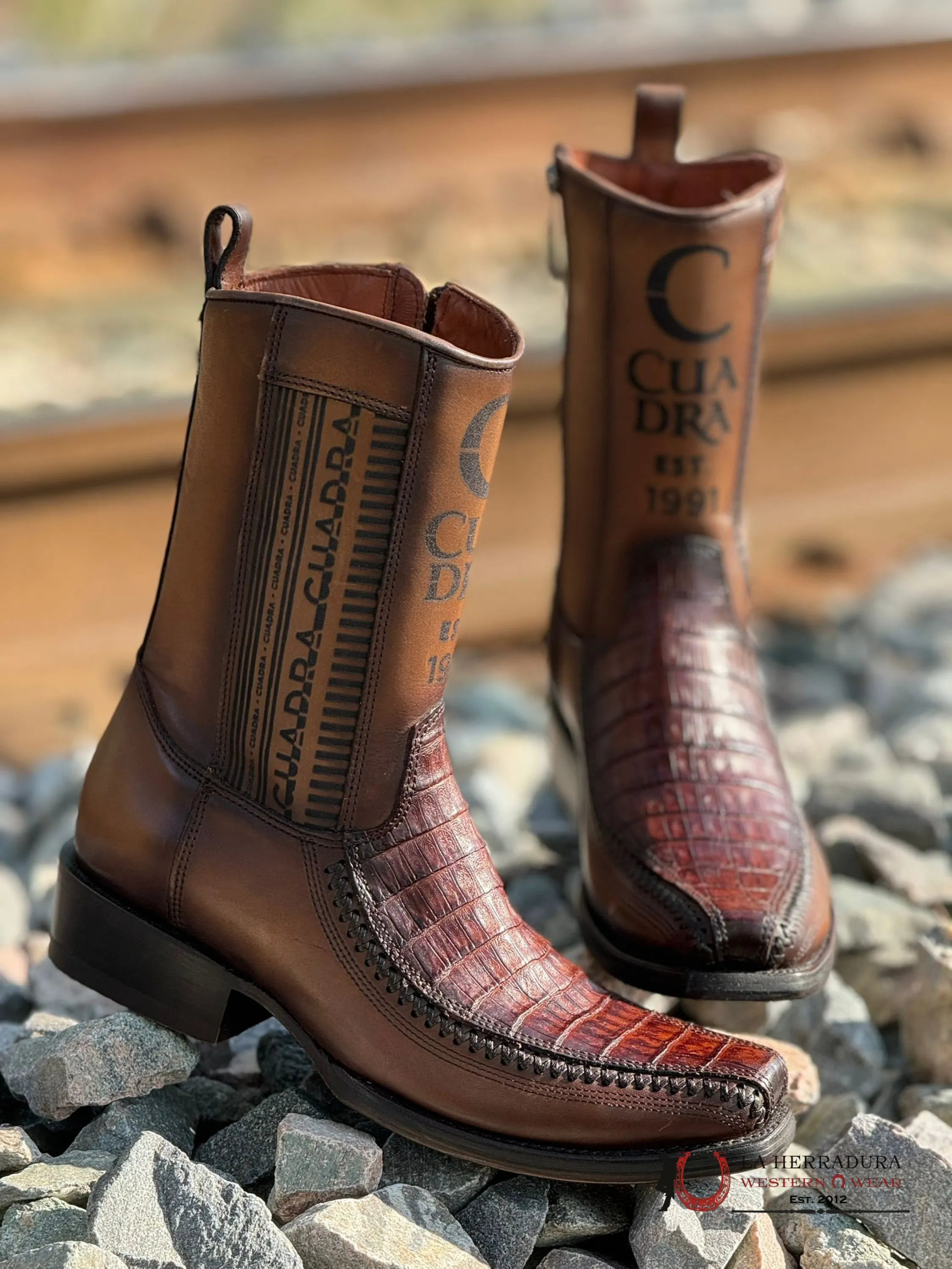 CUADRA SHORT BOOT ALMOND LASER & WOVEN FUSCUS COLA CAIMAN NARROW SQUARE TOE 1J2KFY