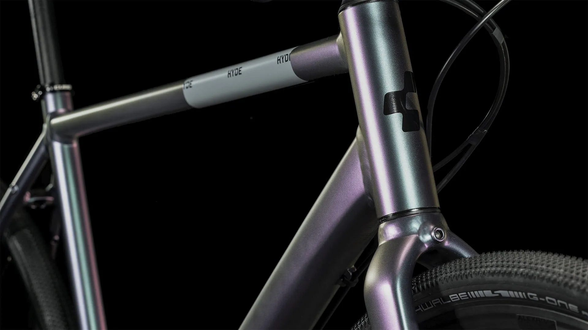 CUBE HYDE RACE GALACTIC/BLACK