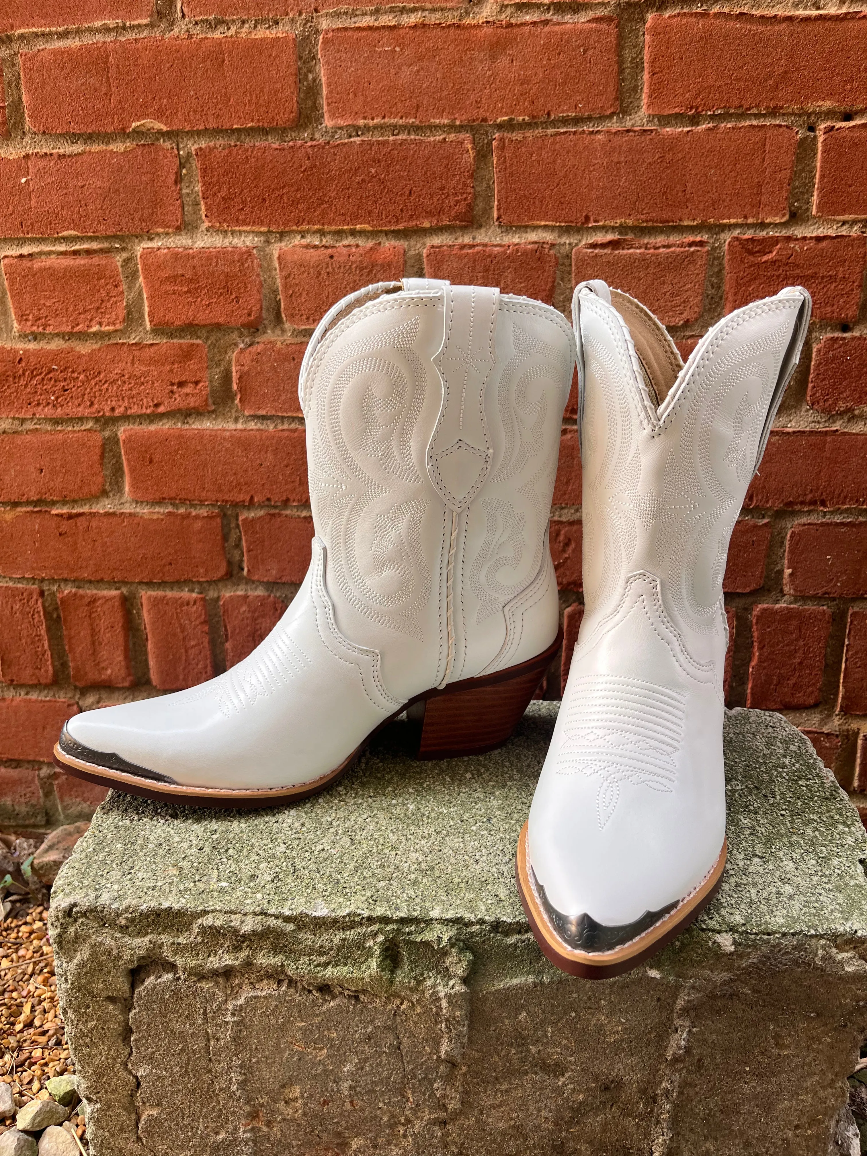 Durango Women's Crush White Leather Fashion Cowgirl Boots DRD0465
