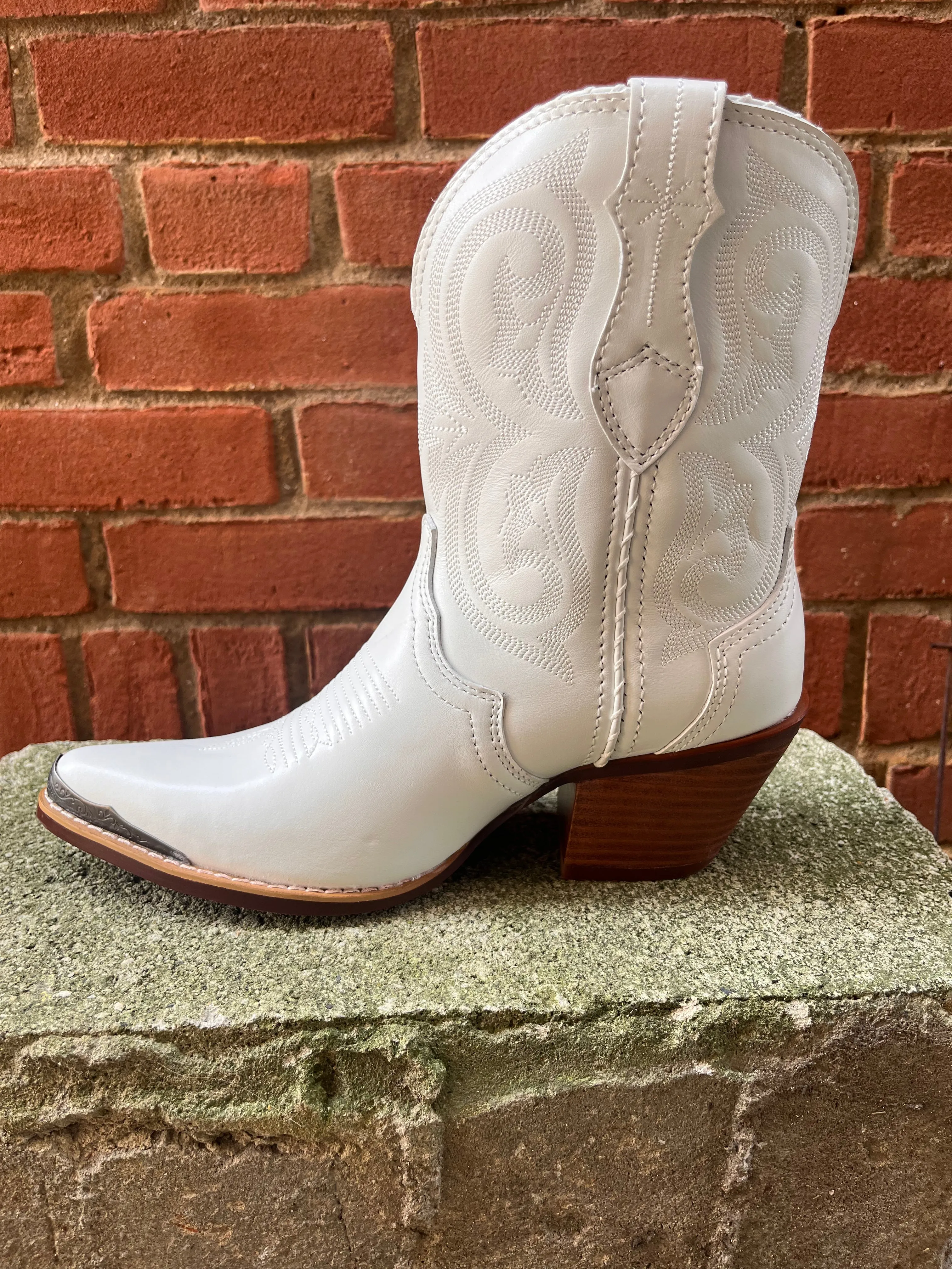Durango Women's Crush White Leather Fashion Cowgirl Boots DRD0465
