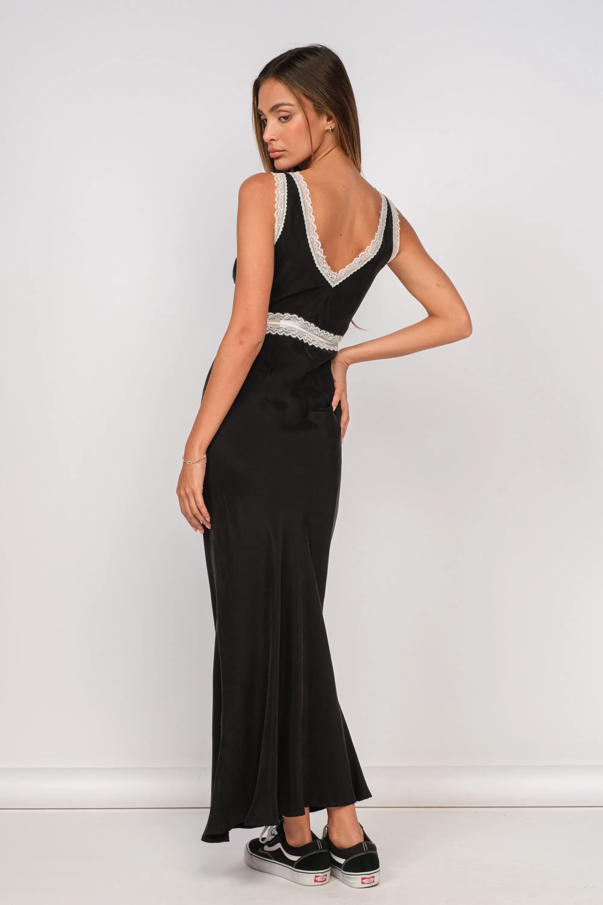 Easy Glam Lace Maxi