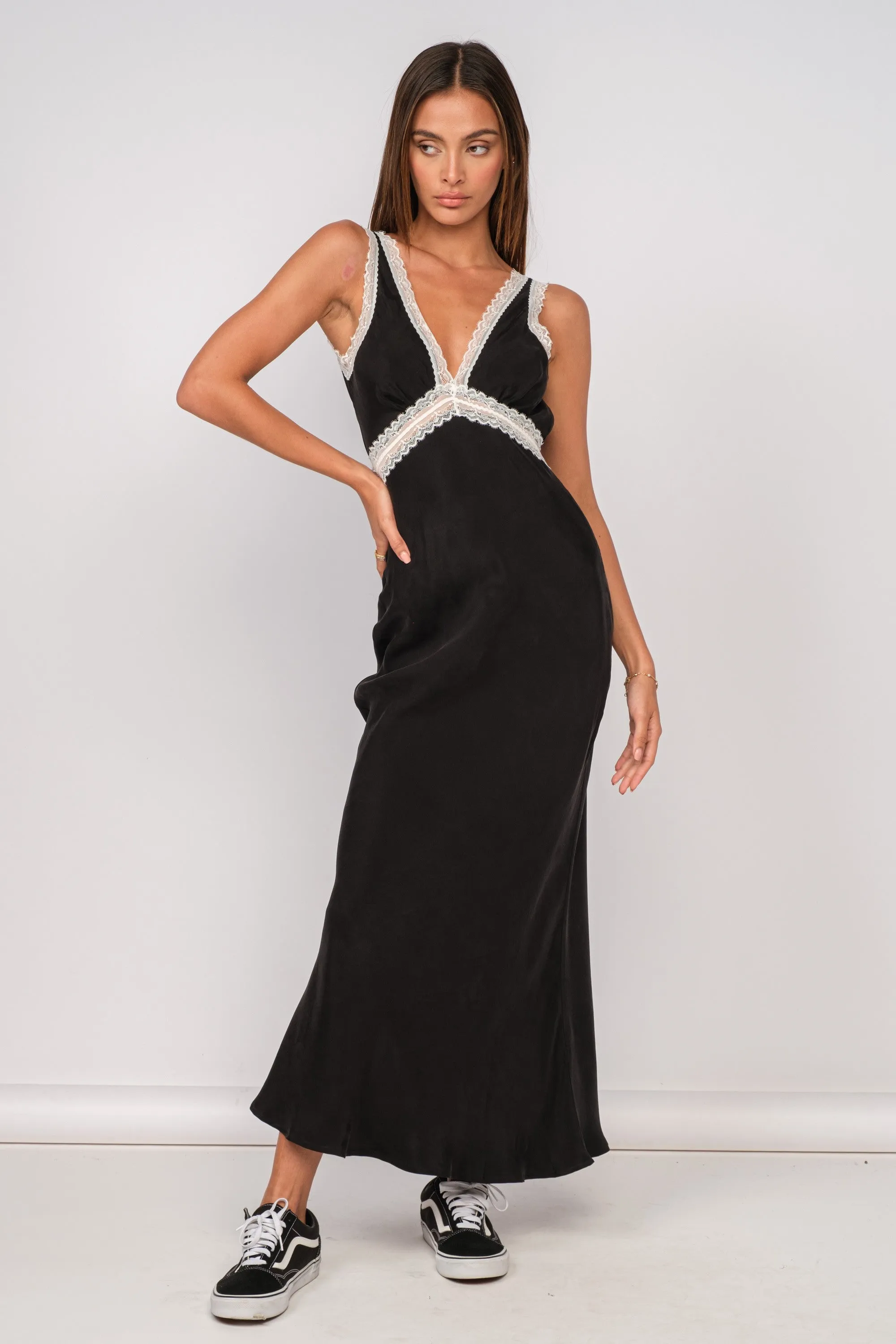 Easy Glam Lace Maxi