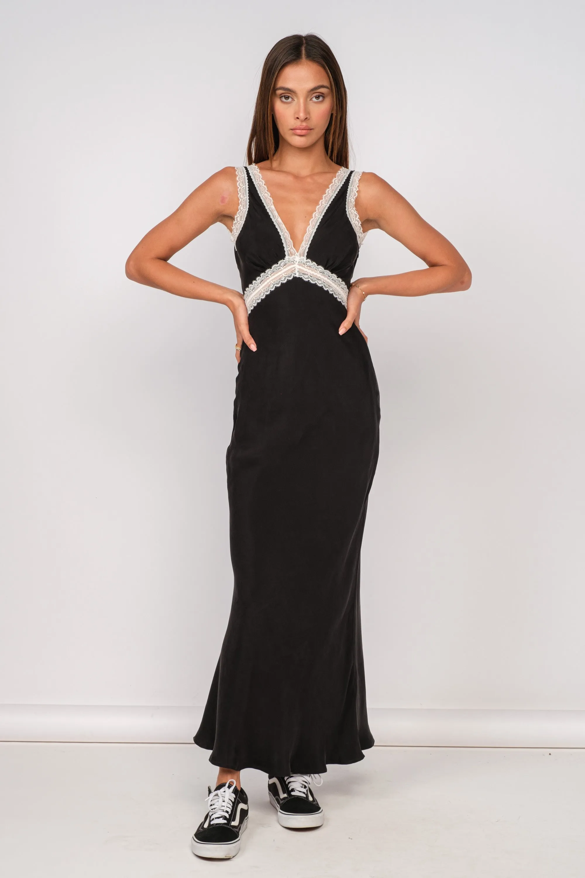 Easy Glam Lace Maxi