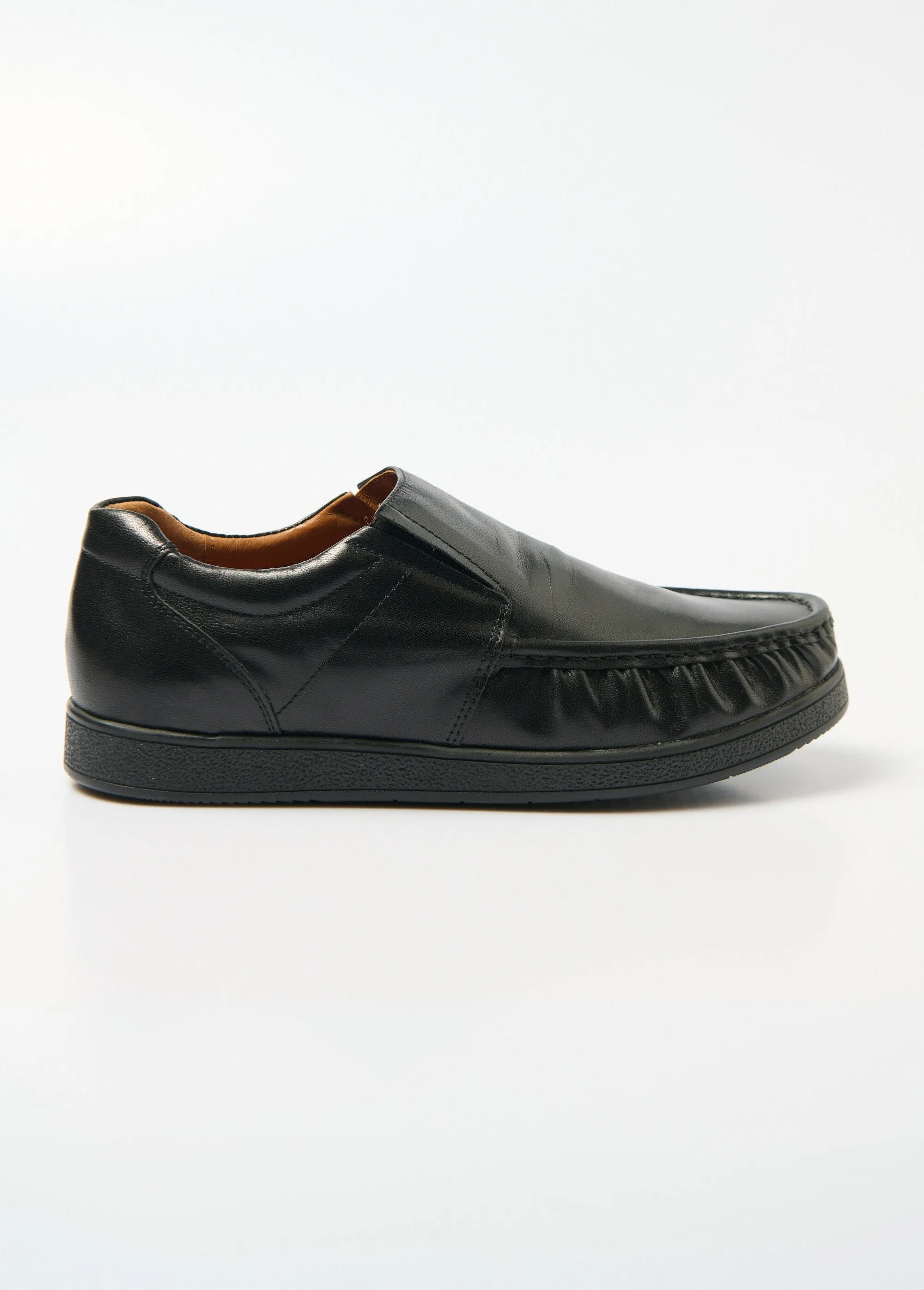 Elasticated leather loafers with removable sole
