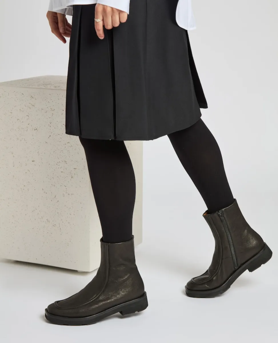 Light Boot