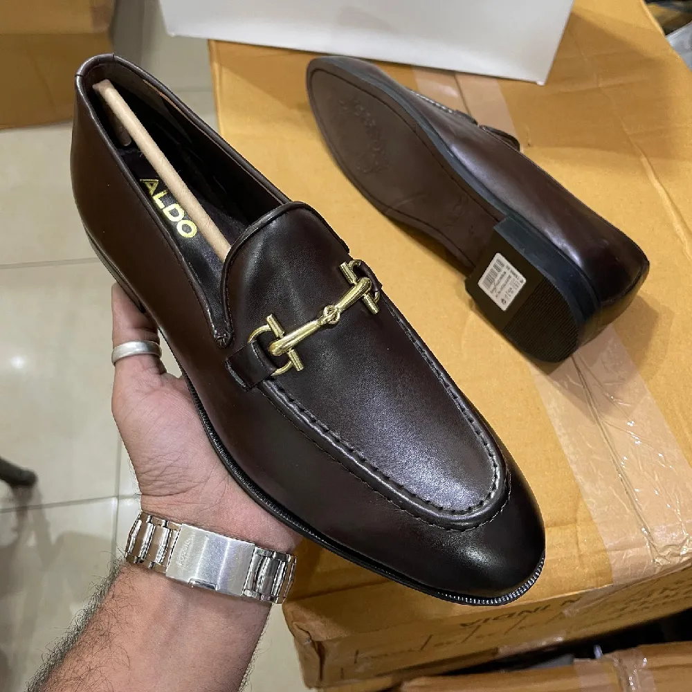 Metal Buckle Leather Shoes Gentleman Loafers