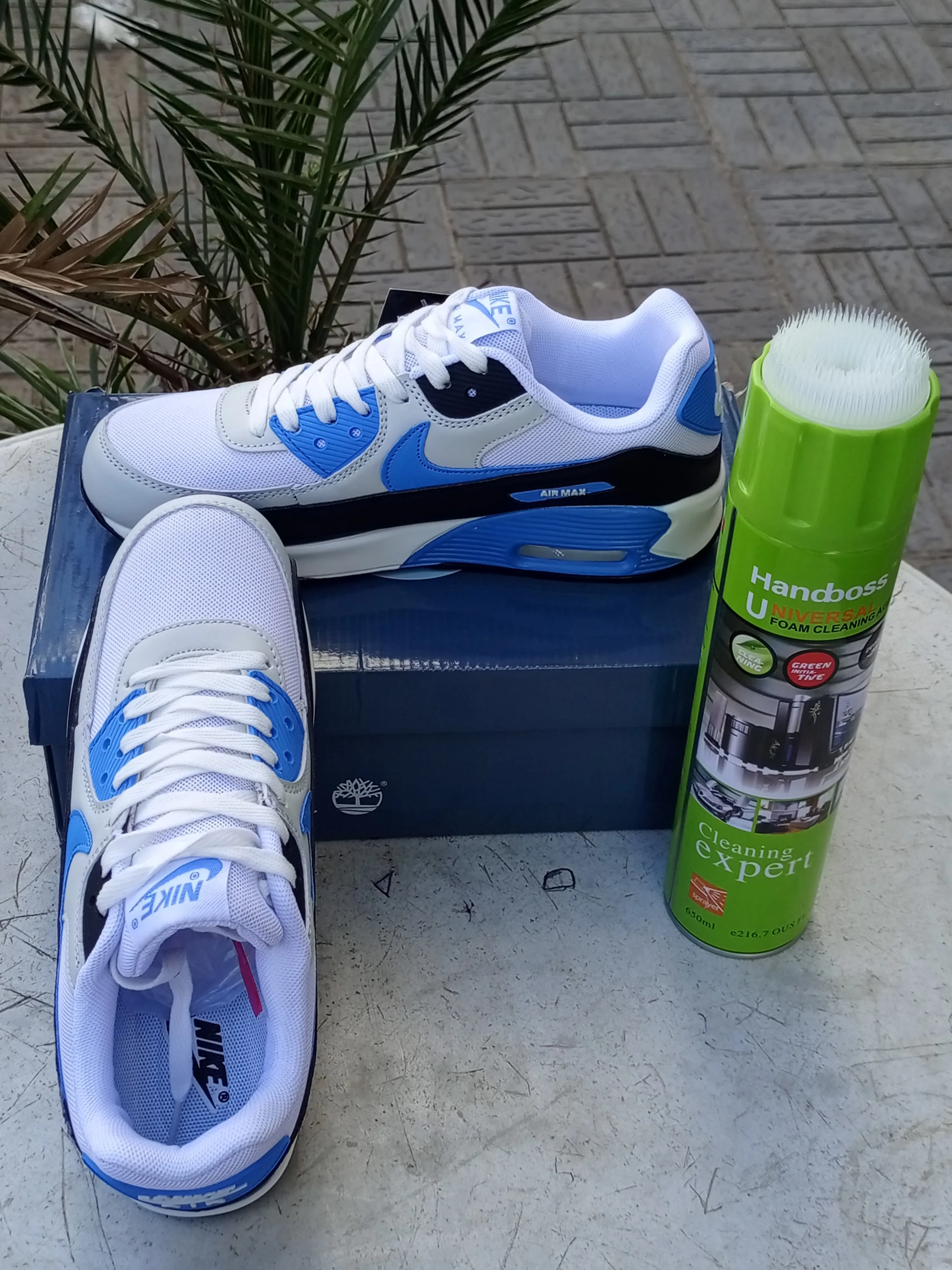 Nike Air Max 90 - White, Black & Light Blue