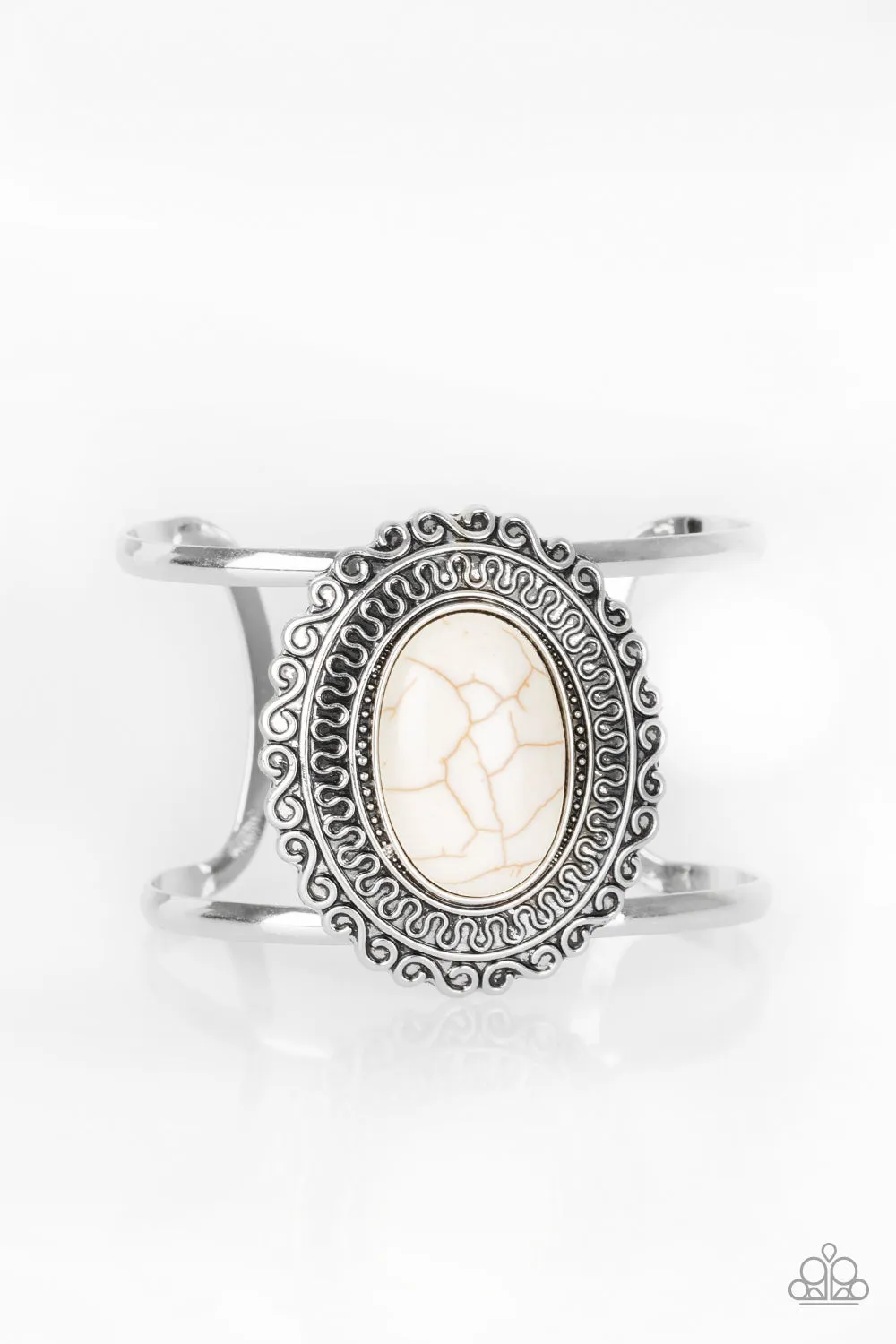 Paparazzi - Extra EMPRESS-ive - White Bracelet