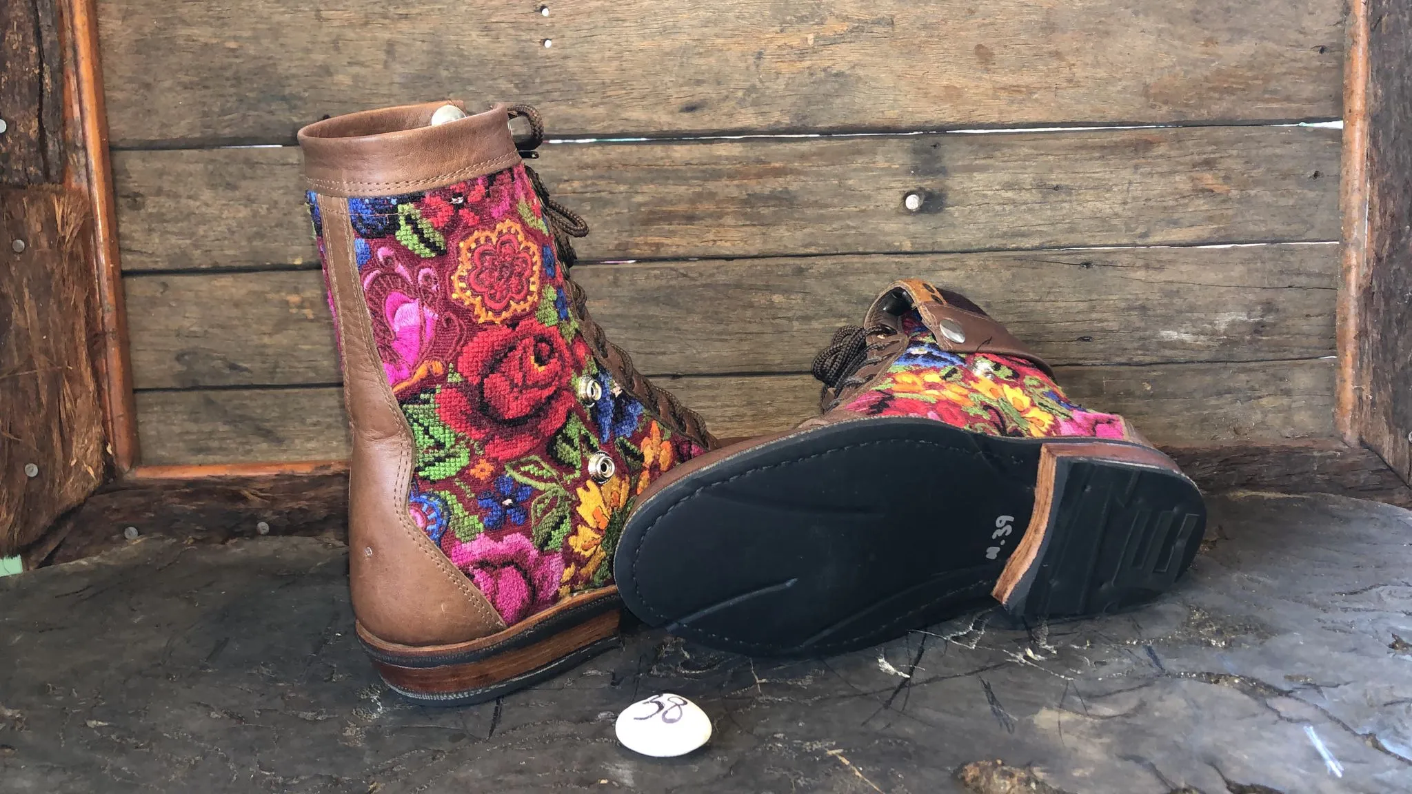 Size 38 Gypsy Boots - Rose Garden