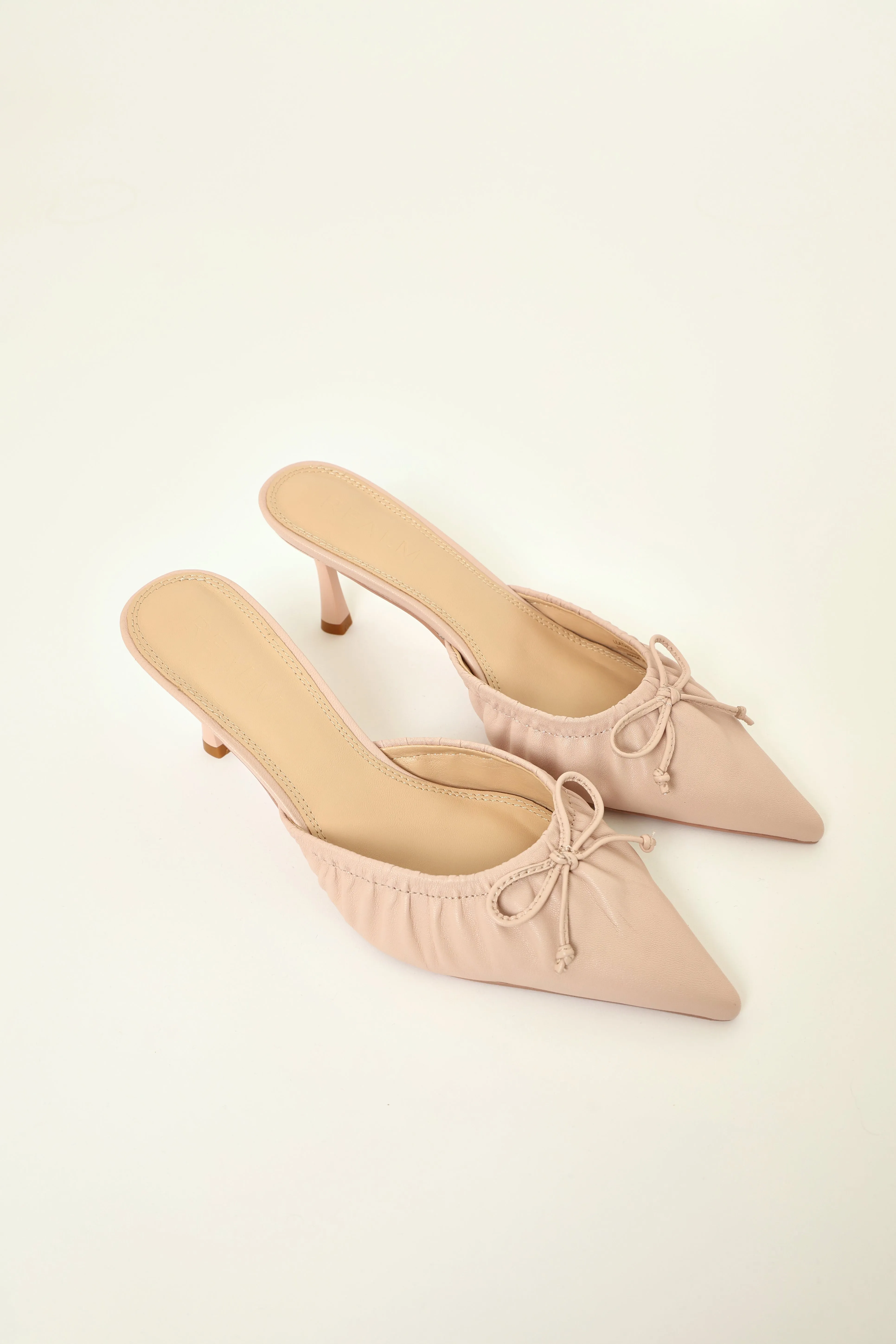 THE COURTS | BLUSH LEATHER