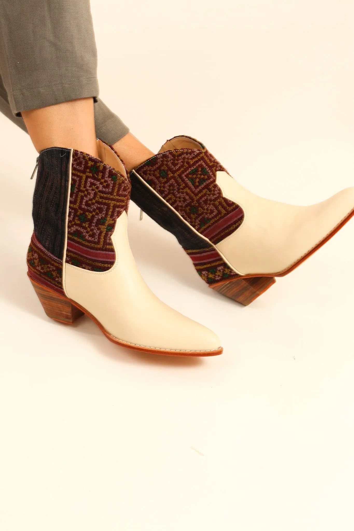 TRIBAL FABRIC SHORT BOOTS IRUS
