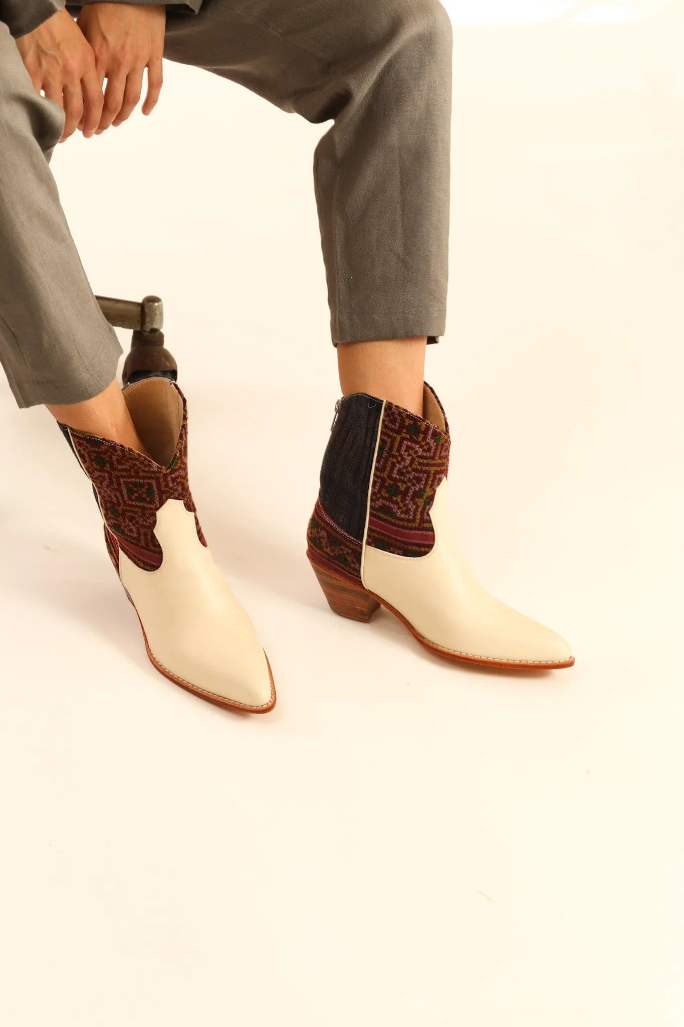 TRIBAL FABRIC SHORT BOOTS IRUS