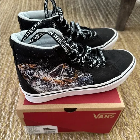 Vans Boys Kids Project Tigers Comfycush Sk8-Hi Sneakers Size 5.5M/7.0W in Box