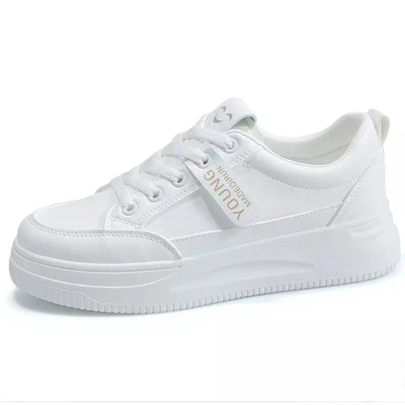 White sneaker for women