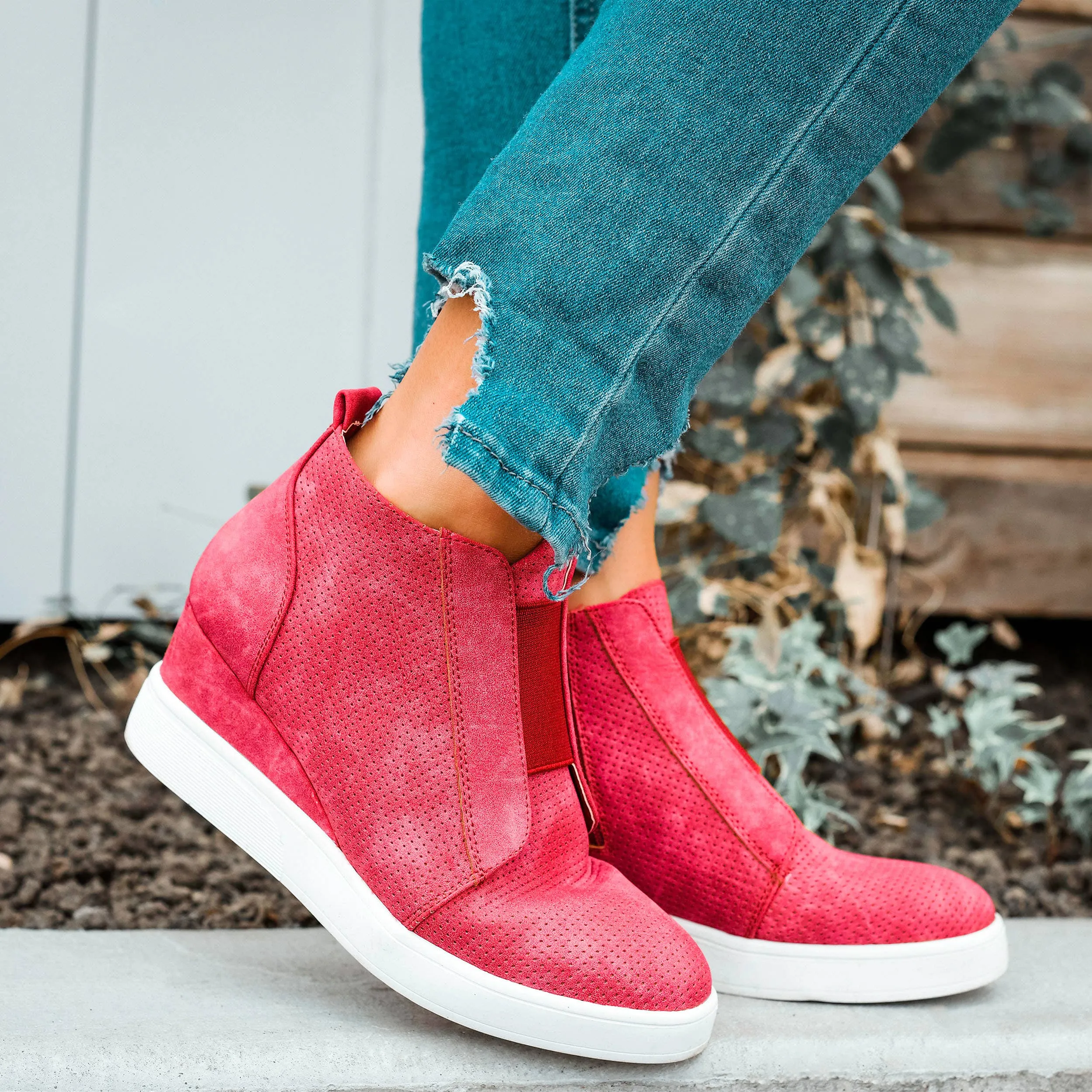 Women's Clara Sneaker Wedge