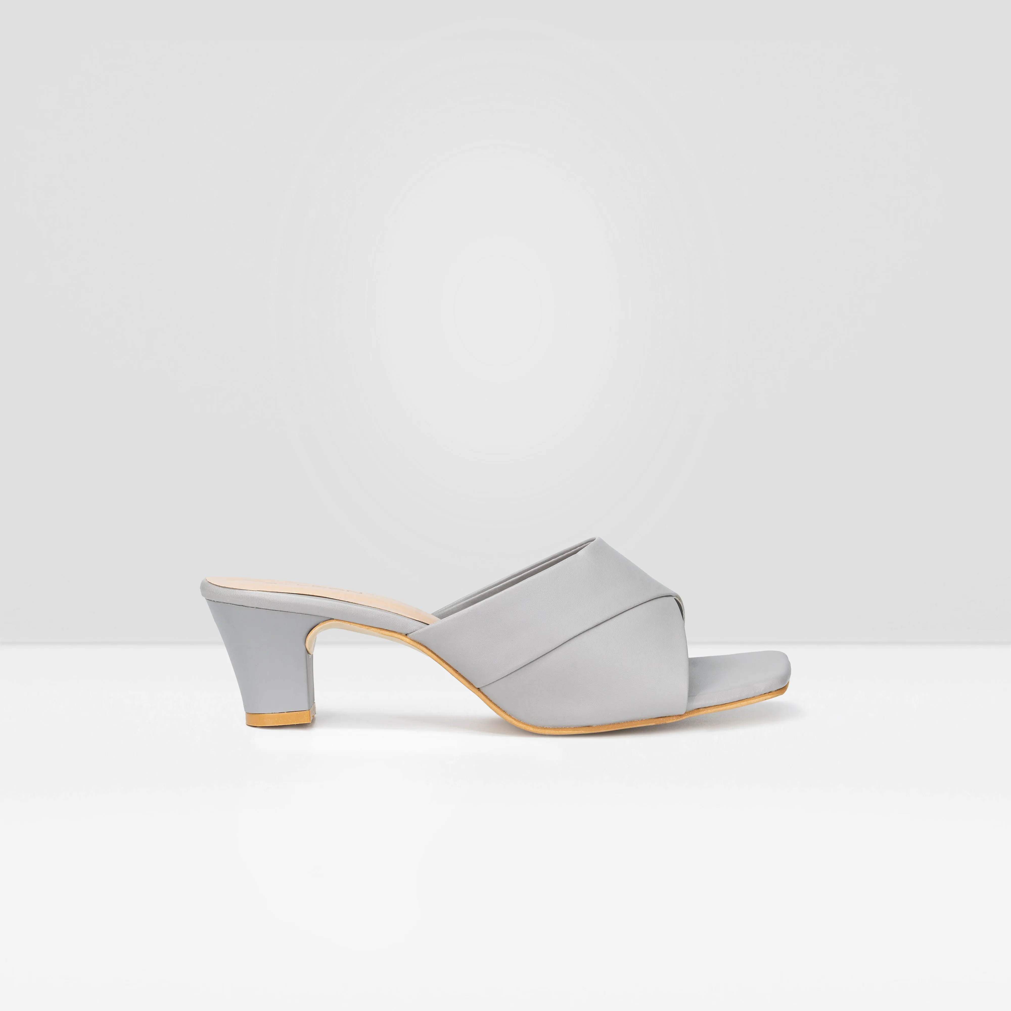 WOMENS GREY OPEN TOE BLOCK HEELS CHAPPALS/SANDALS